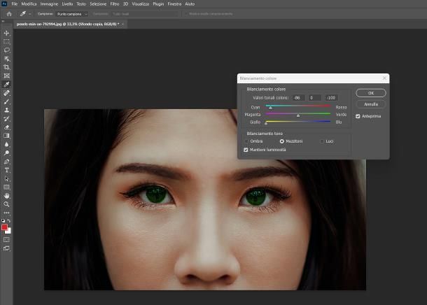 Come cambiare il colore degli occhi su Photoshop