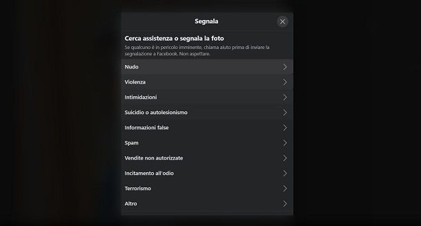 Come segnalare una foto su Facebook da PC