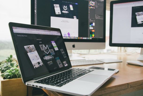 Laptop e sito Web