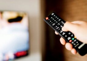 Come rivedere programmi TV