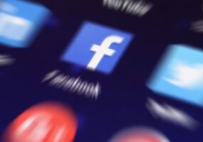 Come mettere l’icona di Facebook sul cellulare