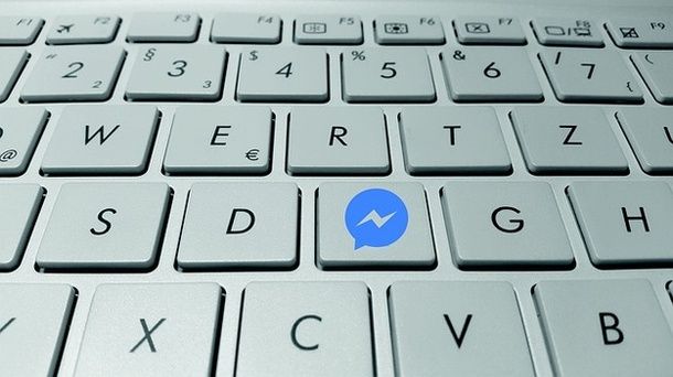 Icona di Messenger su tastiera