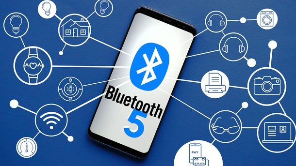 Qual è la differenza tra Bluetooth 4.0 e 5.0 in una cassa bluetooth?