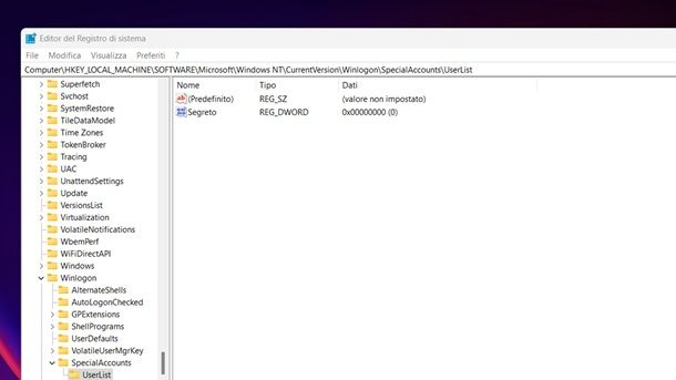 Metodo alternativo nascondi utente Windows 11 Editor del Registro di sistema
