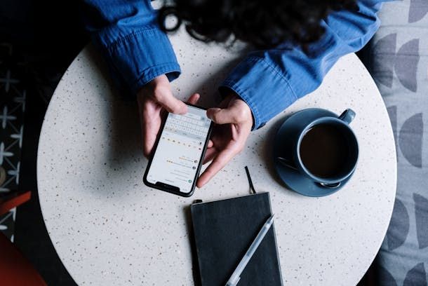 Come mandare immagini da Internet su WhatsApp