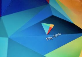 Come riattivare Play Store