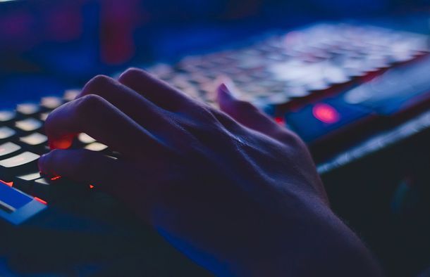 Come sapere se ci spiano il computer