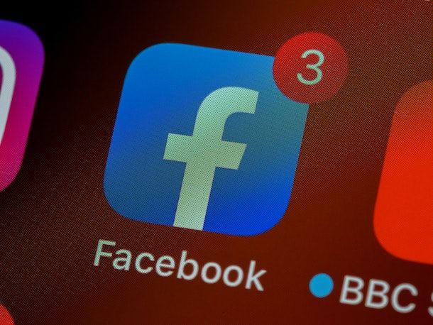 App di Facebook disattivazione account