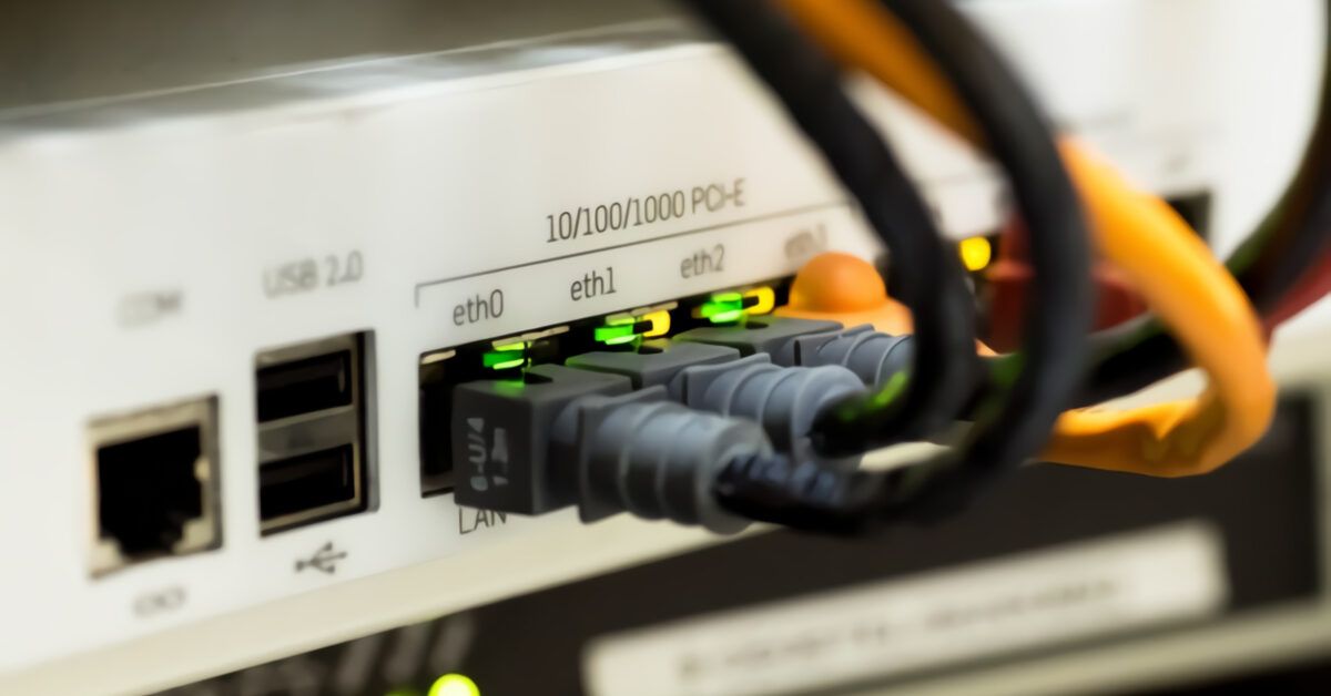 Come collegare due router WiFi alla stessa linea ADSL | Salvatore Aranzulla