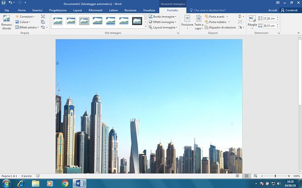 Come adattare un'immagine ad un foglio Word