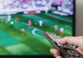 Come installare IPTV su Smart TV