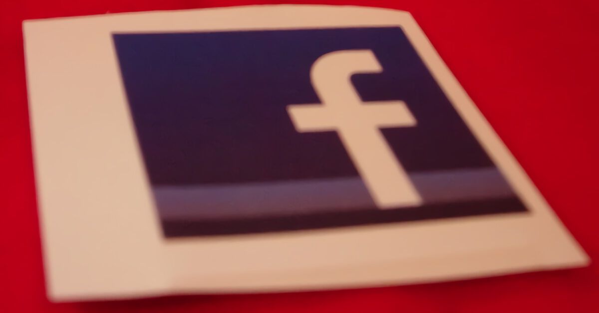 Come privatizzare Facebook