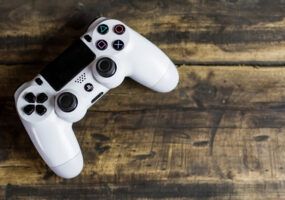 Come collegare joystick PS4