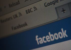 Come bloccare la bacheca su Facebook