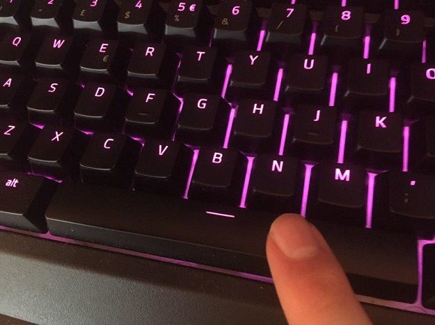 Come accendere il computer dalla tastiera