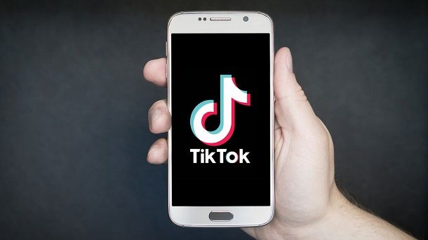 Come recuperare account TikTok hackerato