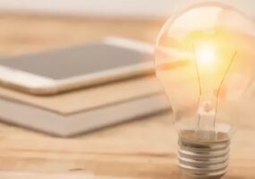 Come collegare Alexa alle luci