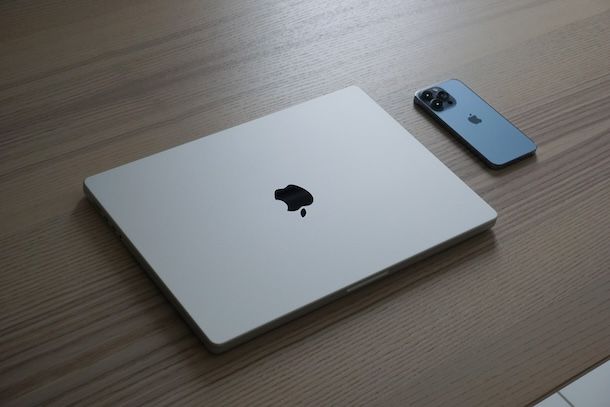 MacBook e iPhone
