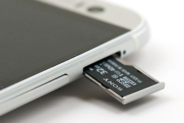 Come funziona la scheda micro SD