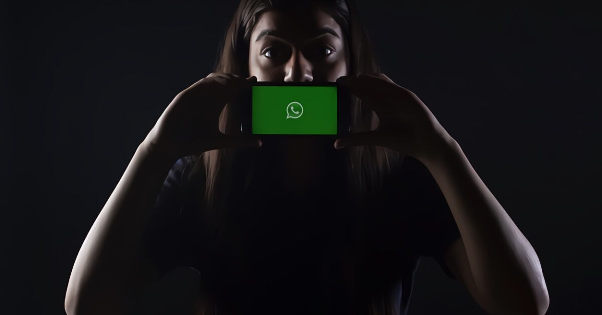 Come ascoltare messaggi vocali WhatsApp senza visualizzare | Salvatore