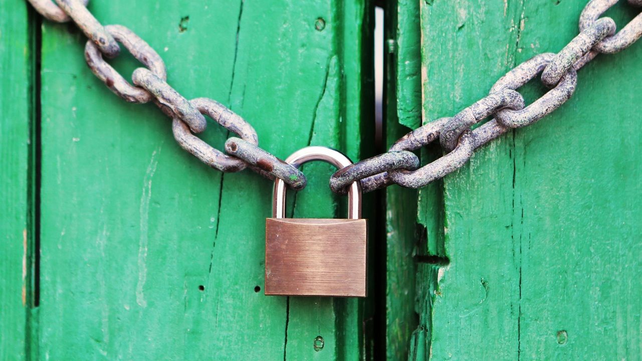 Come proteggere una cartella con password senza programmi