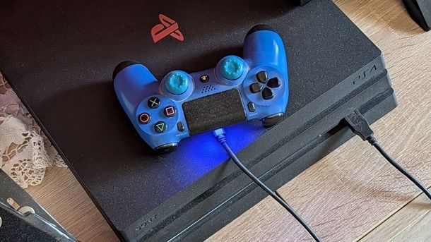 Unire account Fortnite PS4 a PC