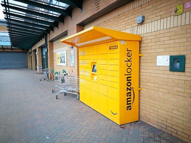 Amazon Locker