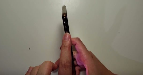 Tasto volume iPhone XS
