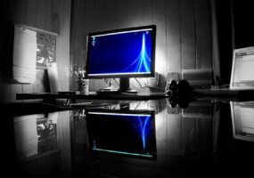 Come nascondere icone desktop