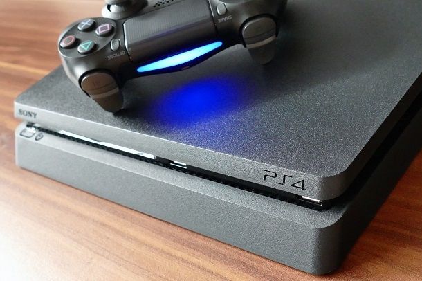 Controllare tutti i cavi di PS4