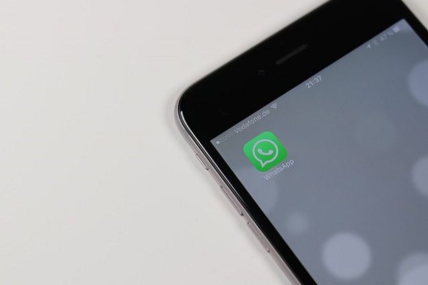 Icona app WhatsApp su iPhone
