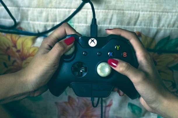 Come collegare controller Xbox One al telefono Android con cavo