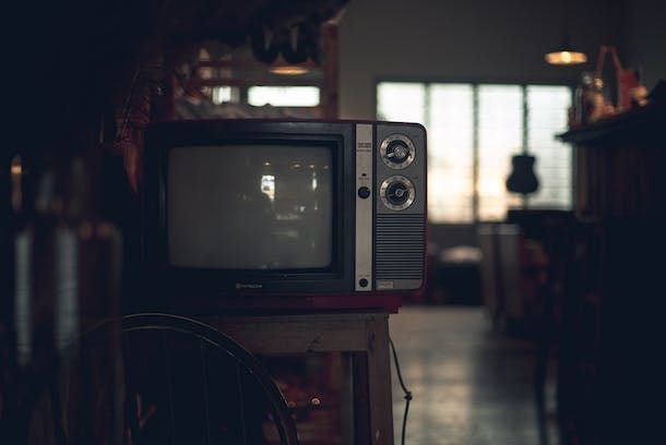 Come collegare il telefono alla TV senza fili