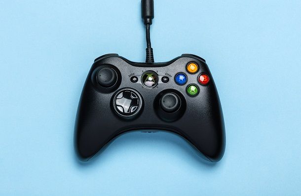 Come collegare il joystick Xbox 360 al telefono
