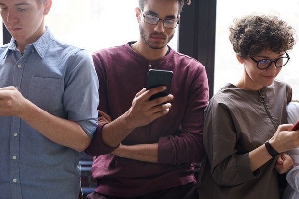 Consigli su iniziare una conversazione in chat con una ragazza che non conosci