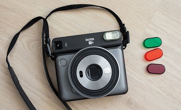 Quale fotocamera istantanea regalare? I modelli più recenti e innovativi