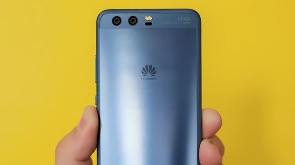 Come collegare il telefono Huawei alla TV con cavo