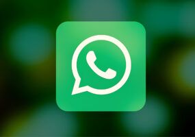 Come inserire stickers su WhatsApp