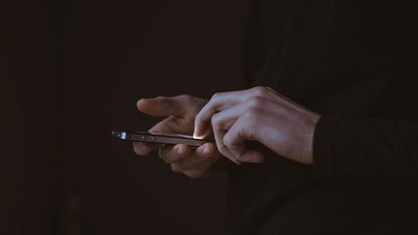 Social engineering cellulare