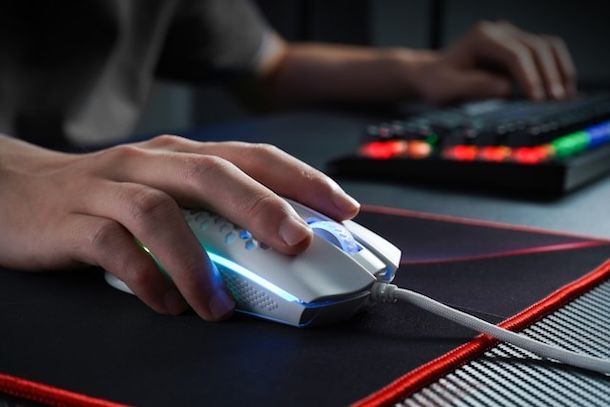 Giocare con mouse e tastiera su PS4