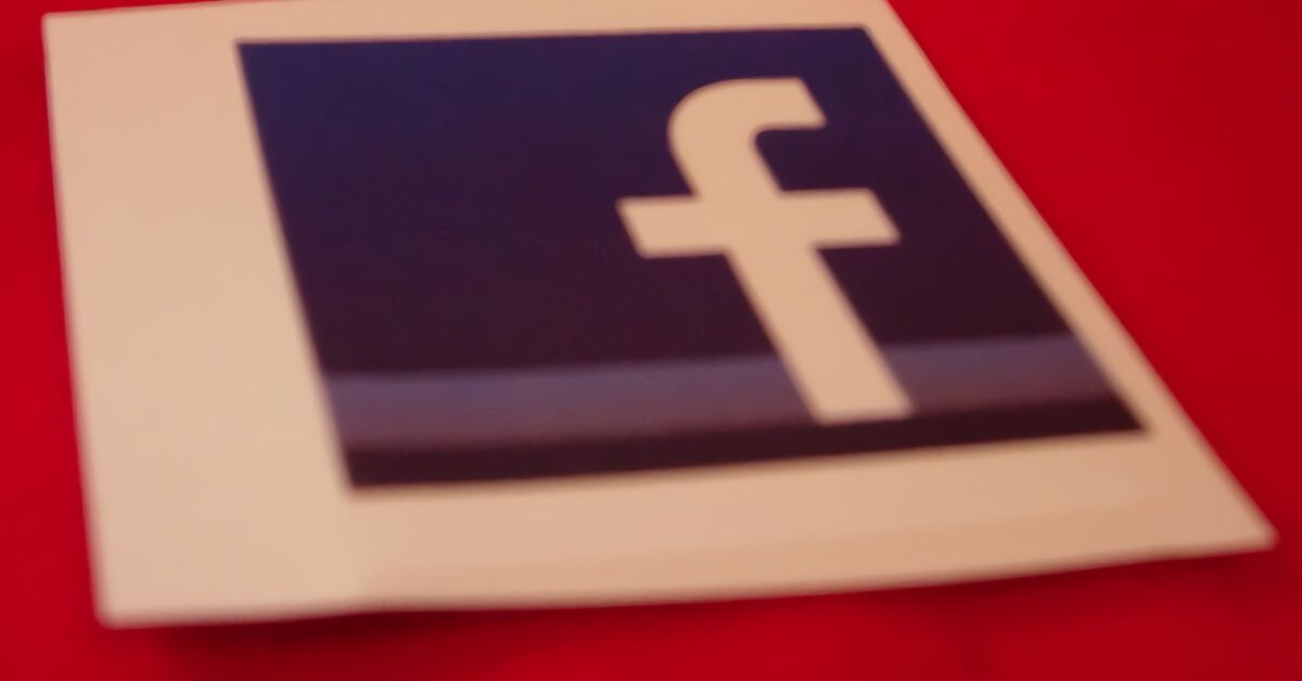 Come bloccare le foto su Facebook