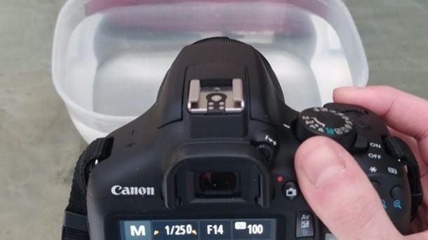 Preparare la scena e scattare la foto reflex