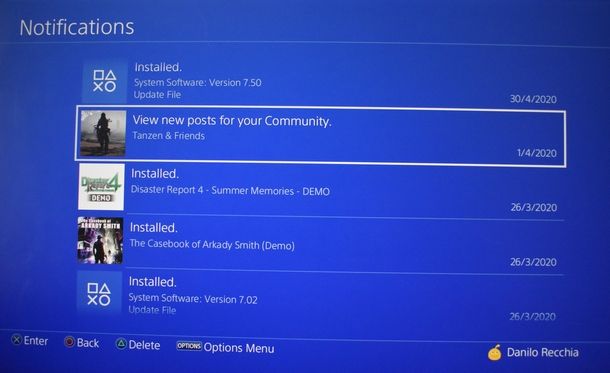 Gestione della coda di download su PS4