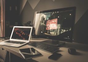 Come trasferire file da PC a telefono
