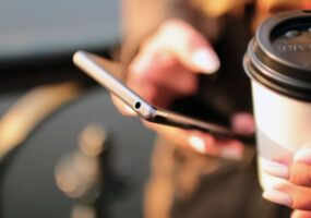Come non far vedere i messaggi sul blocco schermo