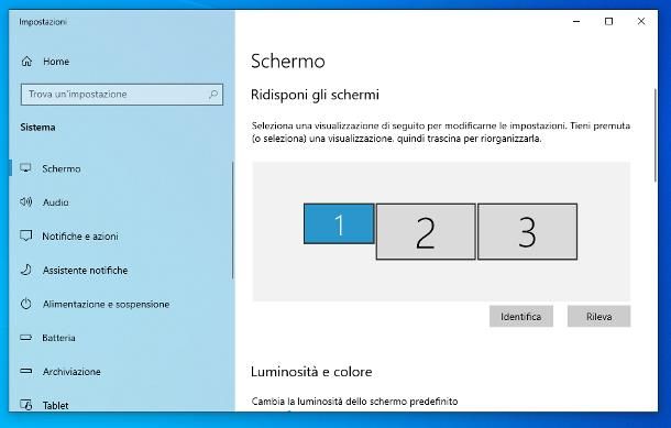 Come collegare 3 monitor al PC desktop