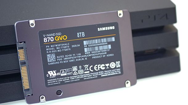 Installare un SSD su PS4