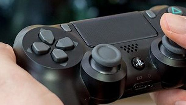 Come aggiustare l'analogico del controller PS4