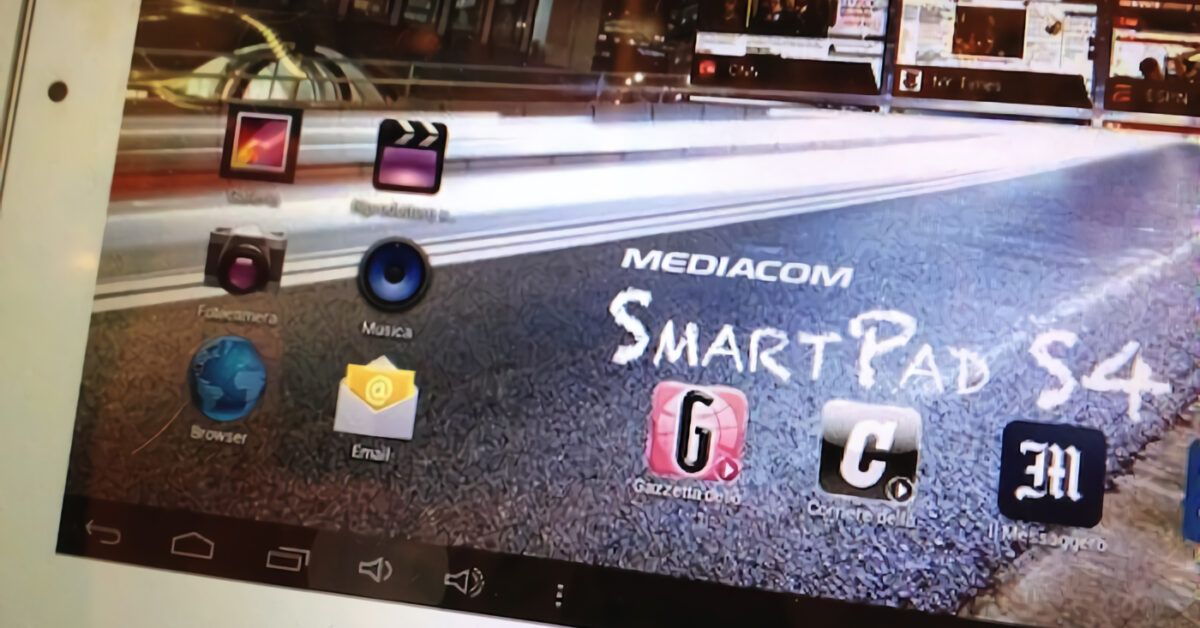 Smartpad 10 Azimut 2 WIFI con tastiera