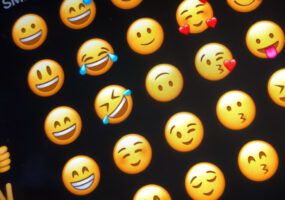 Come creare emoji per WhatsApp